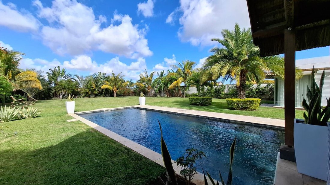 Villa in Grand Baie, Rivière du Rempart District, Mauritius 3 - 15537745