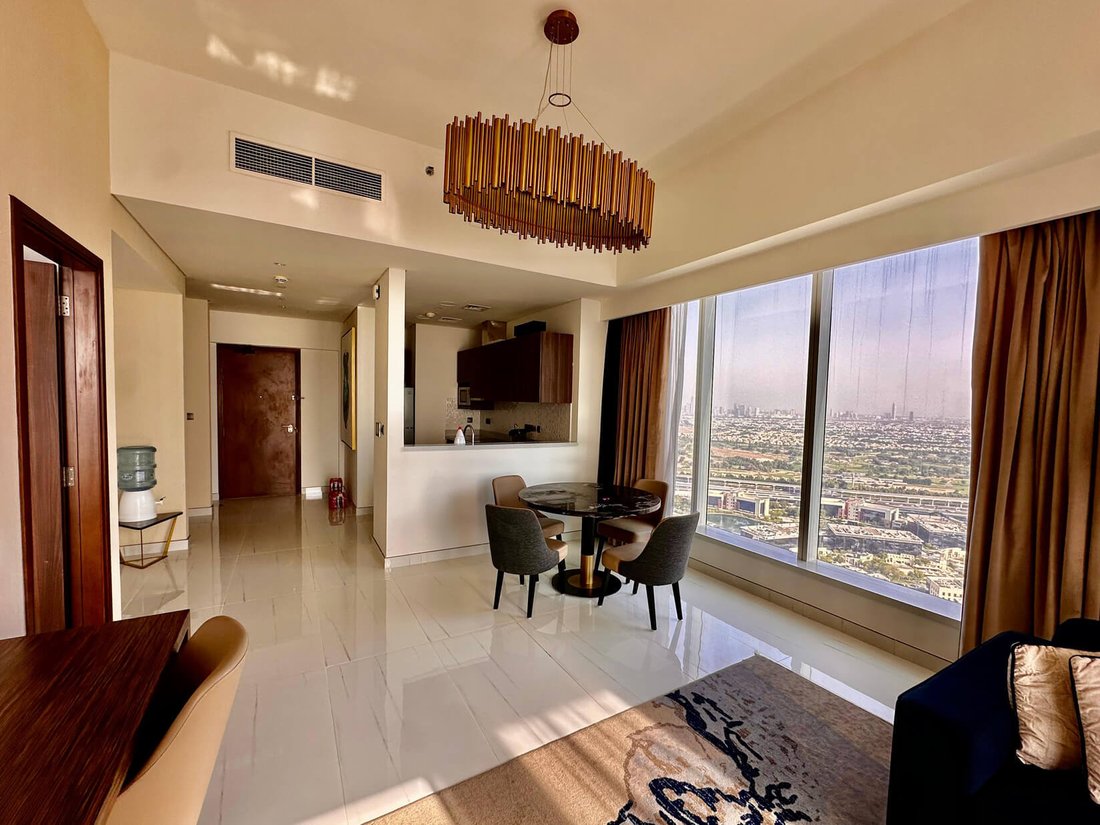 Dubai, Dubai, United Arab Emirates 5 - 15539981