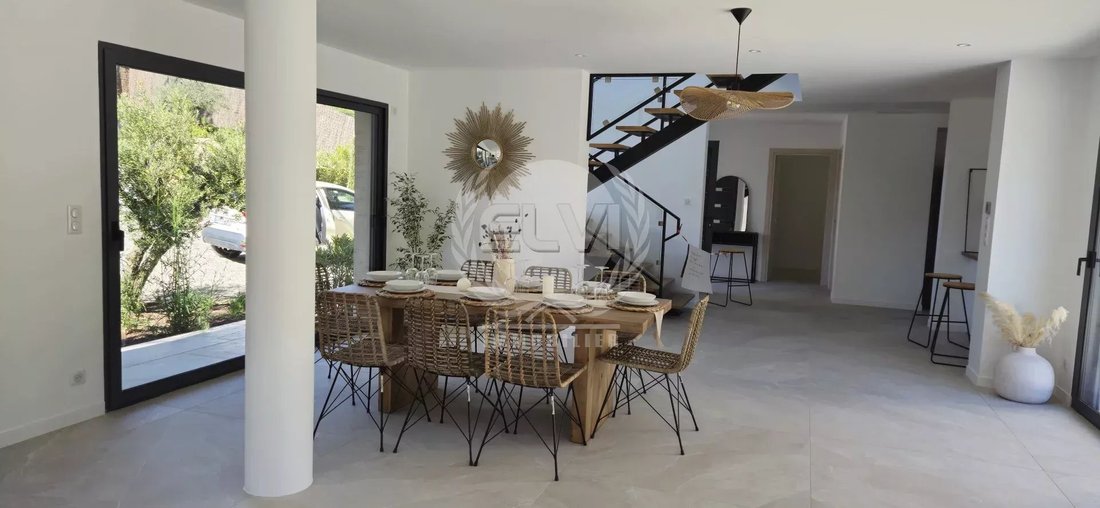 Villa in Le Plan-de-la-Tour, Provence-Alpes-Côte d'Azur, France 4 - 15292002