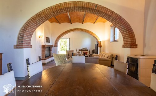 Castle for Sale in Serre di Rapolano, Tuscany, Italy