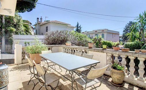 Villa in Vallergues, Cannes, France 1