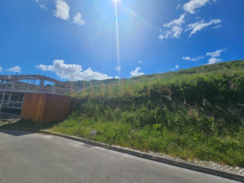 Land for sale in Oeiras, Portugal — €720,000