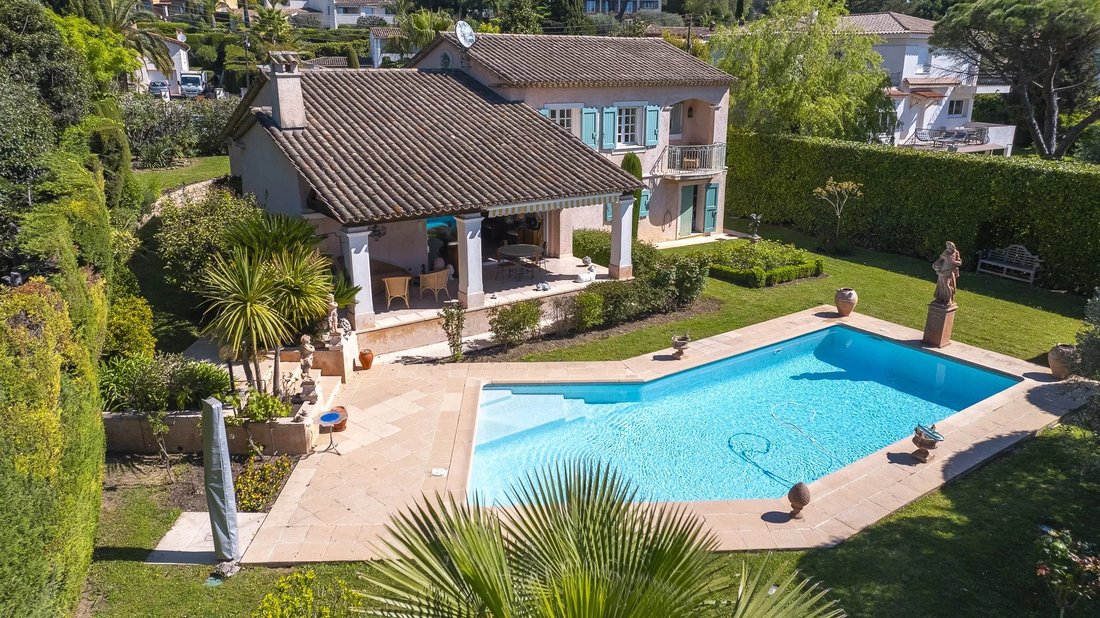 Villa in Mougins, Provence-Alpes-Côte d'Azur, France 4 - 15540823