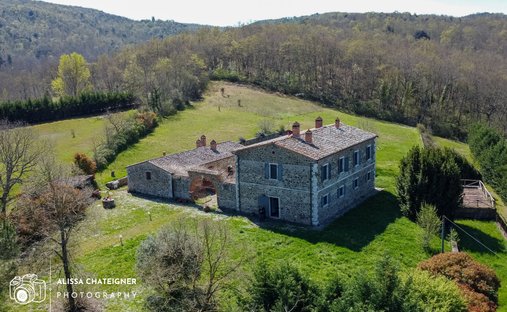 Castle for Sale in Serre di Rapolano, Tuscany, Italy