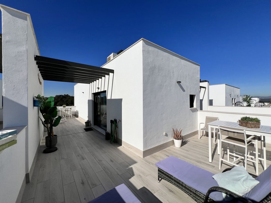 Townhouse in San Roque, Andalusia, Spain 2 - 15541113