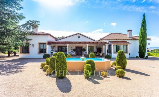 House in La Navata, Community of Madrid, Spain 1