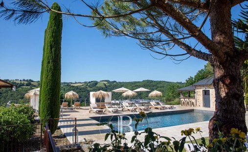 Castle for Sale in Rodez, Occitanie, France