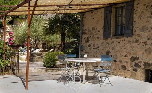 Castle for Sale in Rodez, Occitanie, France