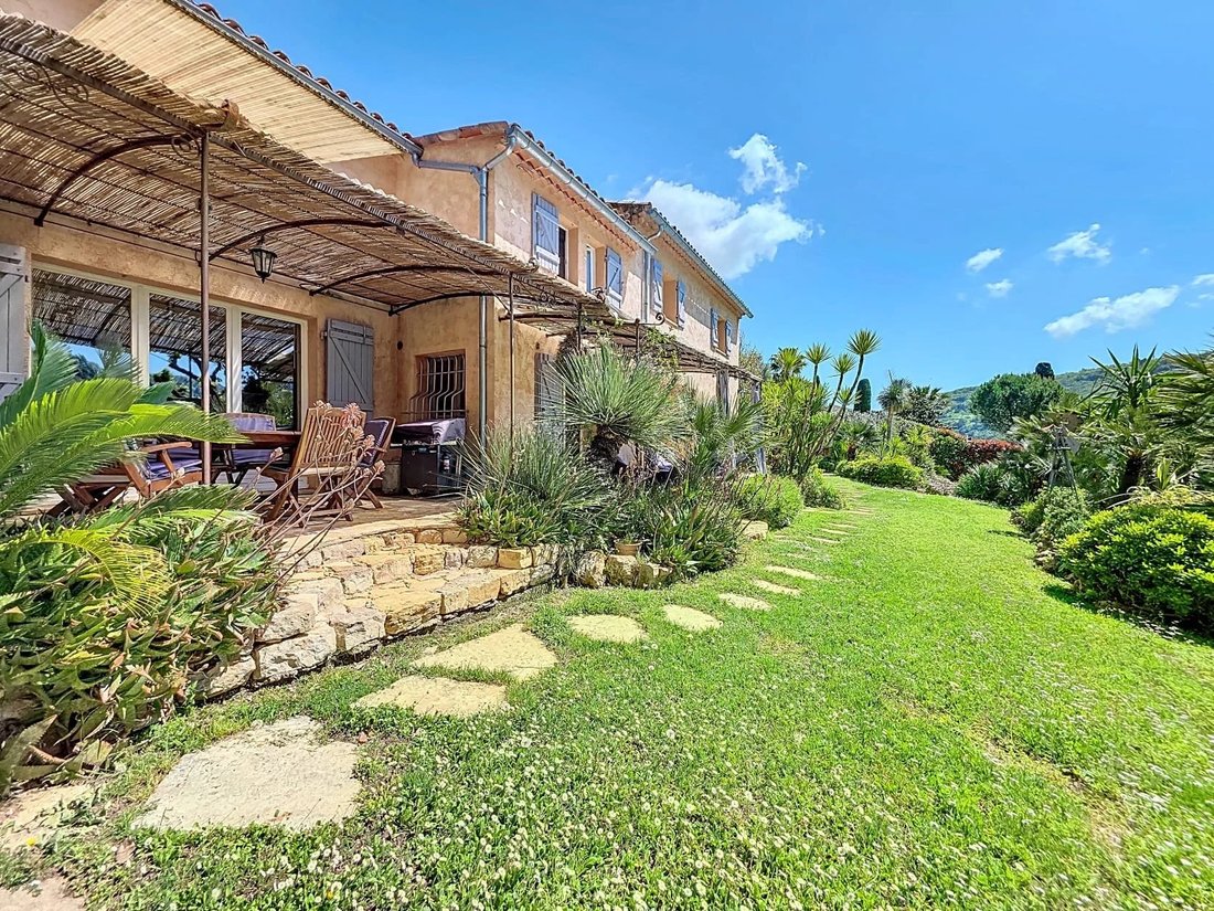 Villa in Le Bar-sur-Loup, Provence-Alpes-Côte d'Azur, France 1 - 15540900
