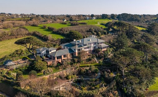 House in Guernsey, Guernsey 1