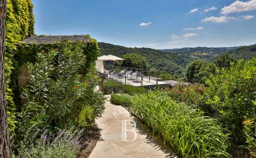 Castle for Sale in Rodez, Occitanie, France