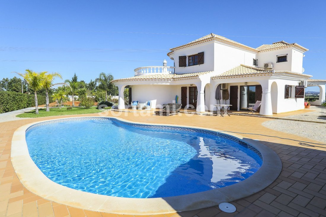 House in Olhos de Agua, Algarve, Portugal 1 - 11386815