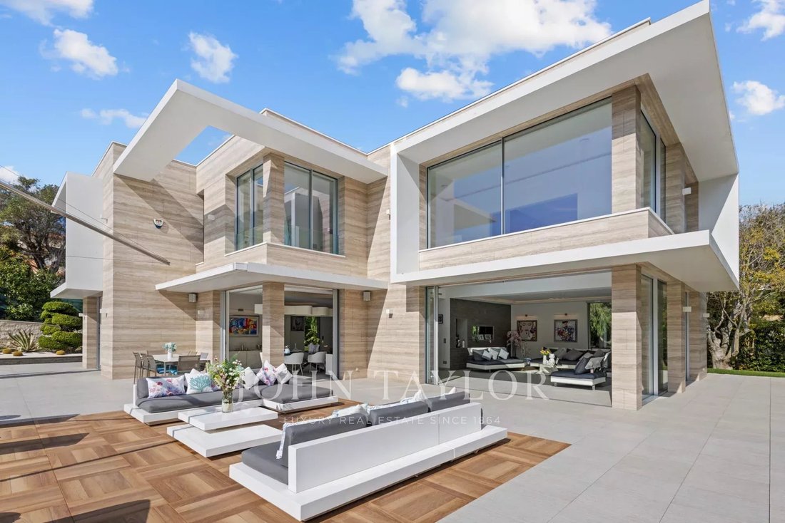 Villa en Antibes, Provenza-Alpes-Costa Azul, Francia 4 - 13439572