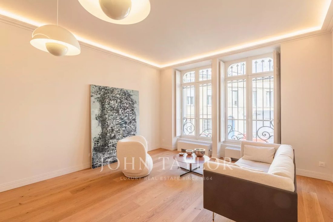 Apartment in Grand Parc-Chartrons-Paul Doumer, Bordeaux, France 1 - 12765827