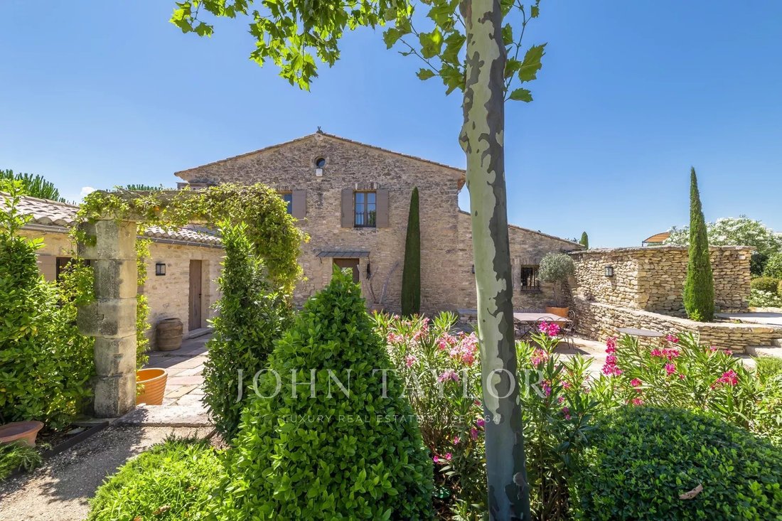 House in Gordes, Provence-Alpes-Côte d'Azur, France 1 - 14315125