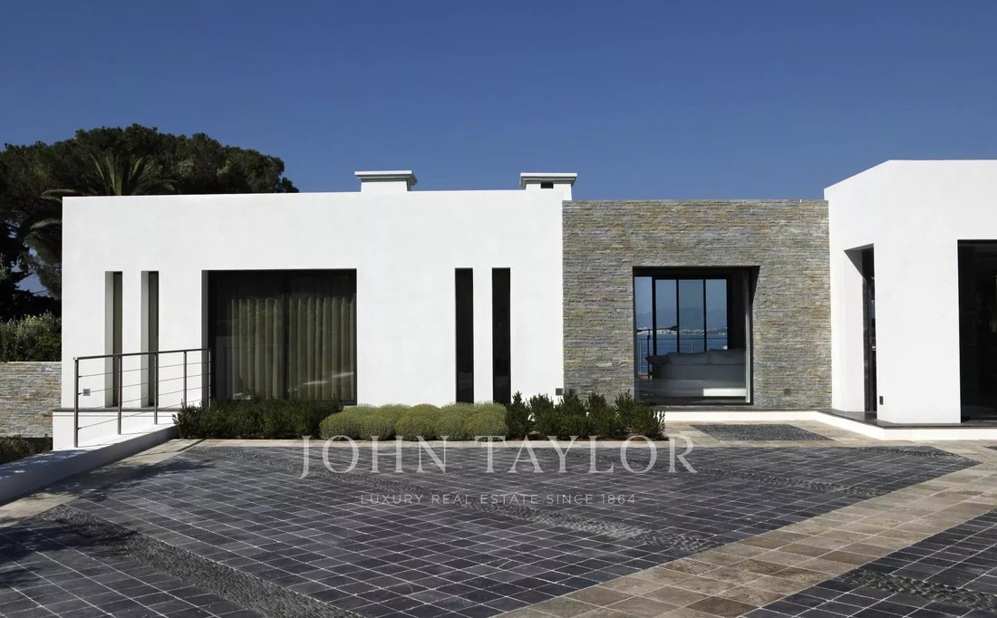 Villa in Antibes, Provence-Alpes-Côte d'Azur, France 4 - 11767292
