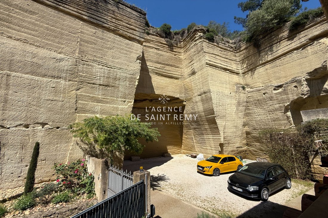 Villa in Barbentane, Provence-Alpes-Côte d'Azur, France 4 - 15548020