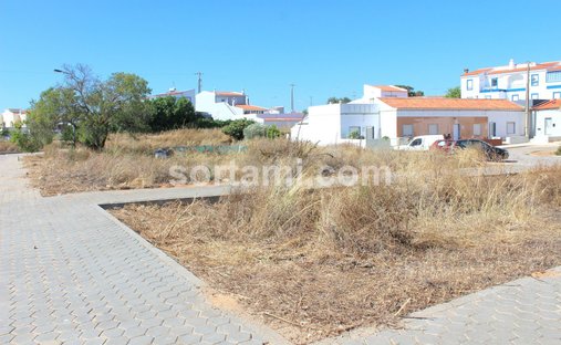 Land in Parchal, Algarve, Portugal 1