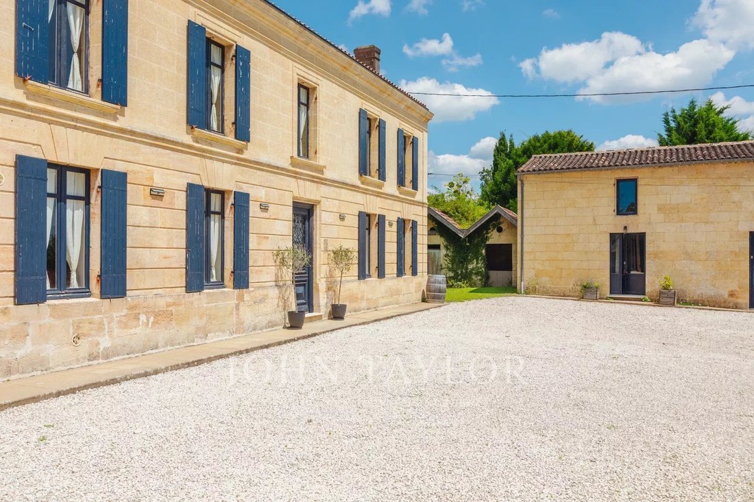 House in Prignac-et-Marcamps, Nouvelle-Aquitaine, France 5 - 14425363