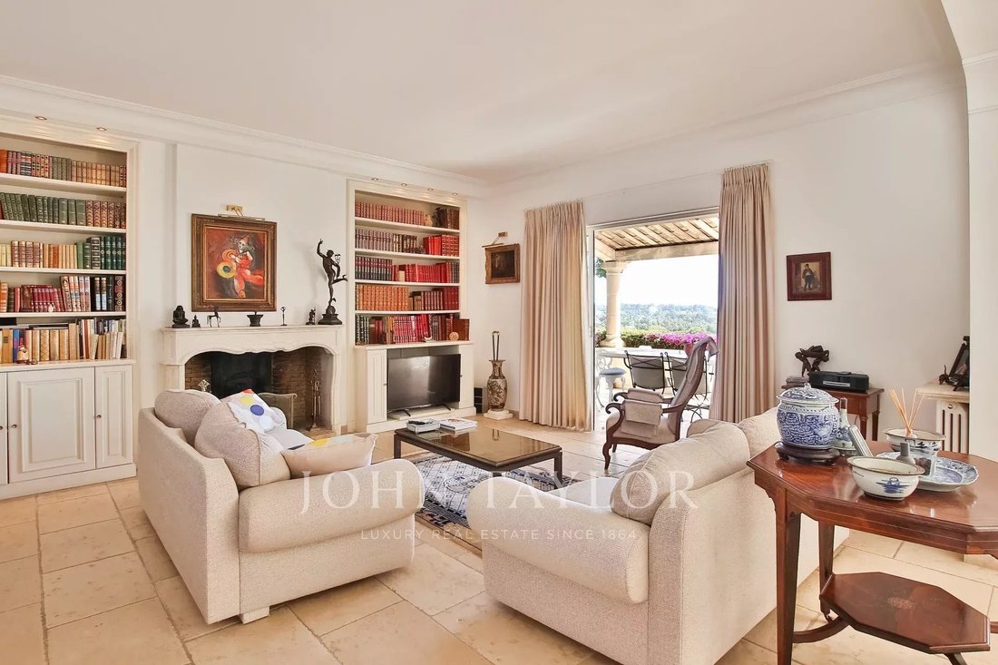 Villa in Antibes, Provence-Alpes-Côte d'Azur, France 3 - 12085320