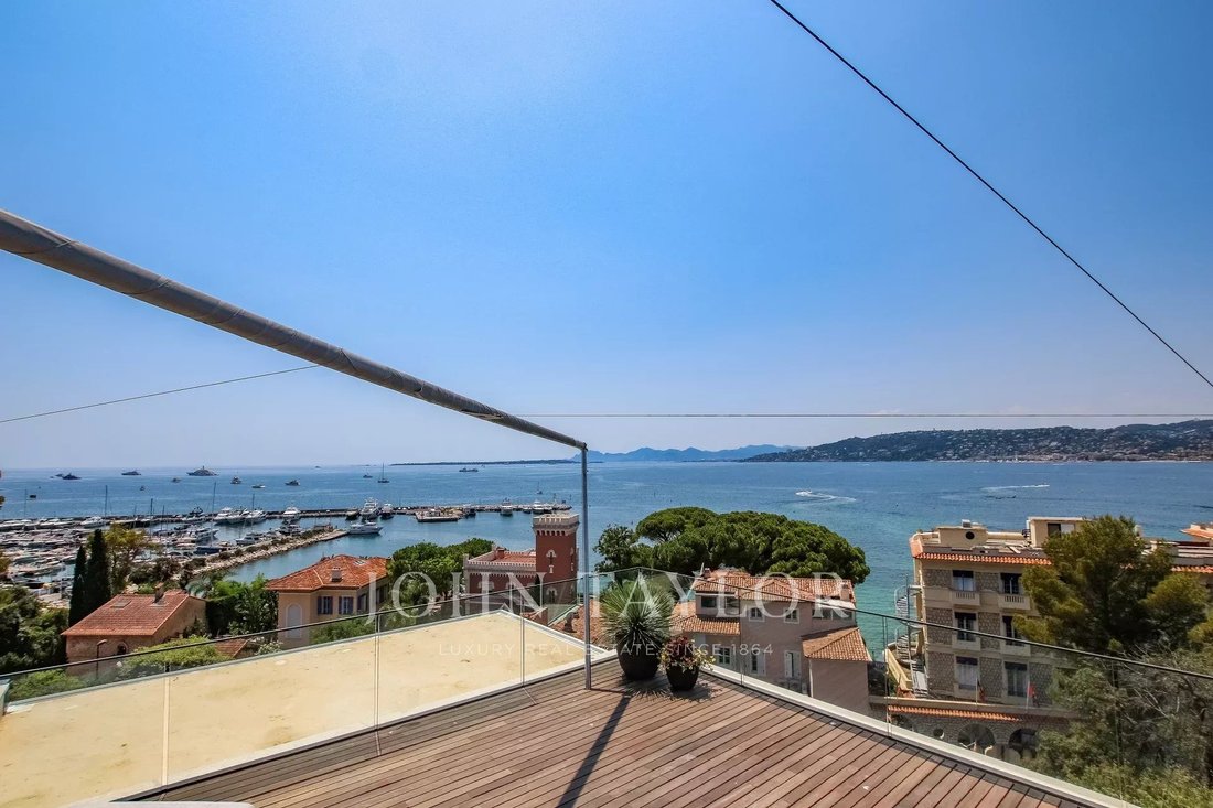 Penthouse in Antibes, Provence-Alpes-Côte d'Azur, France 1 - 10860707
