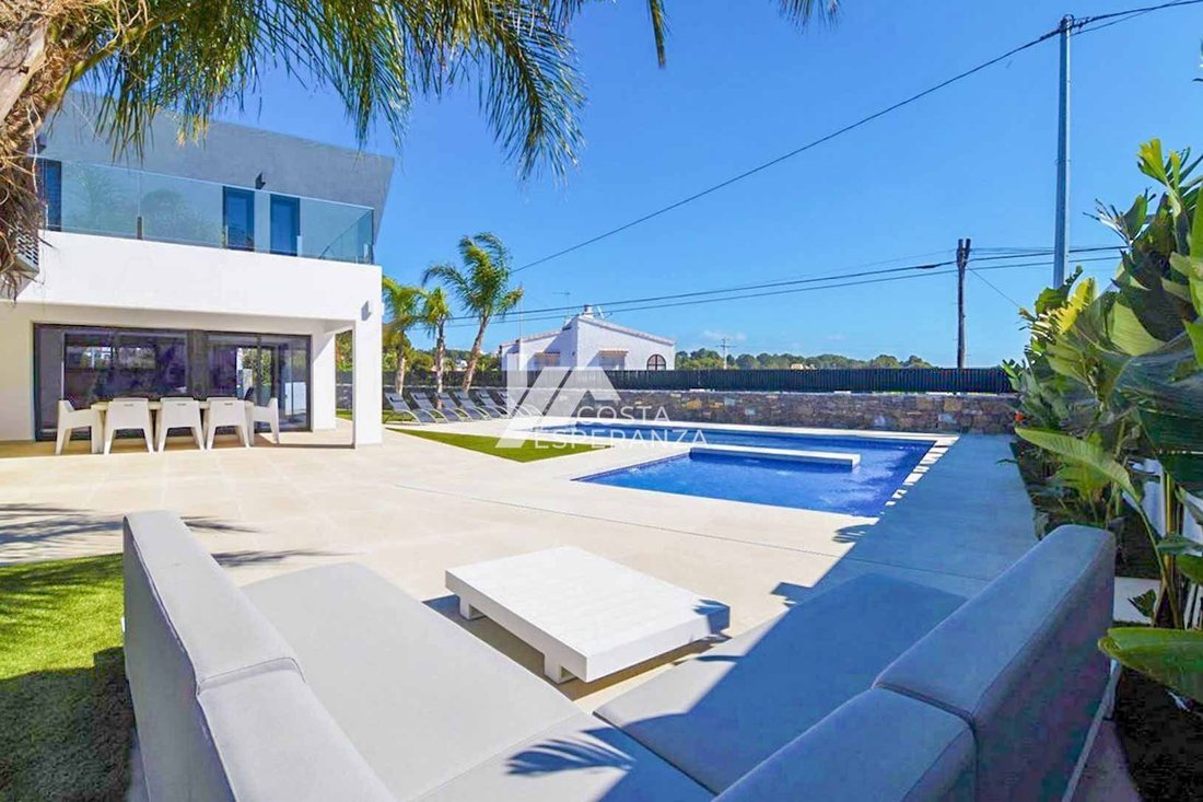 Chalet in Calp / Calpe, Valencian Community, Spain 2 - 15543348