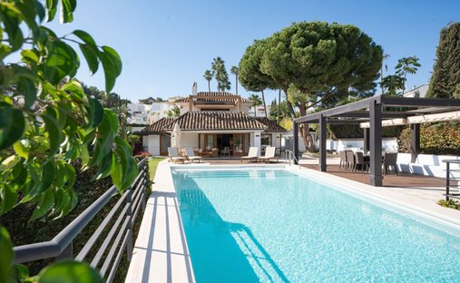 Villa in Nueva Andalucia, Marbella, Spain 1