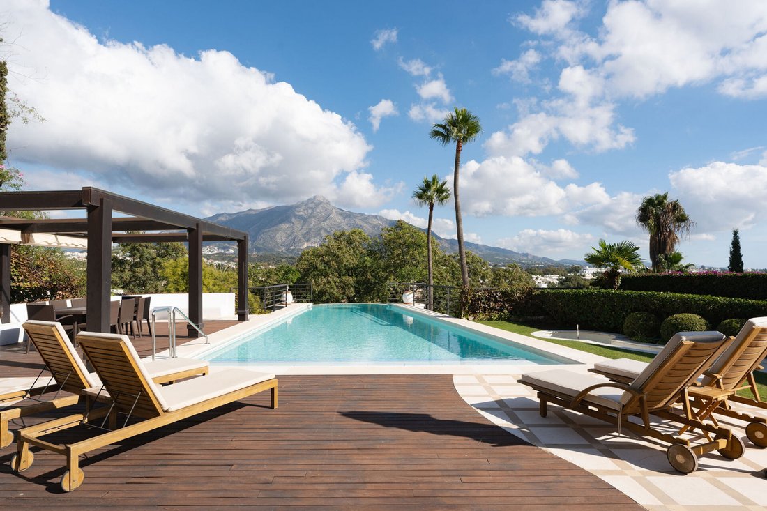 Villa in Nueva Andalucia, Marbella, Spain 3 - 15545785