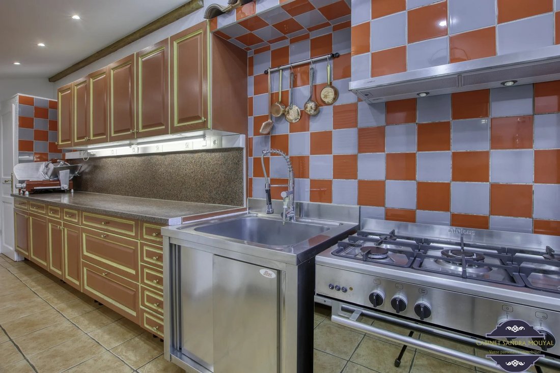 Villa in Beaucours-La Gorguette-La Morvenede, Sanary-sur-Mer, France 3 - 13813496