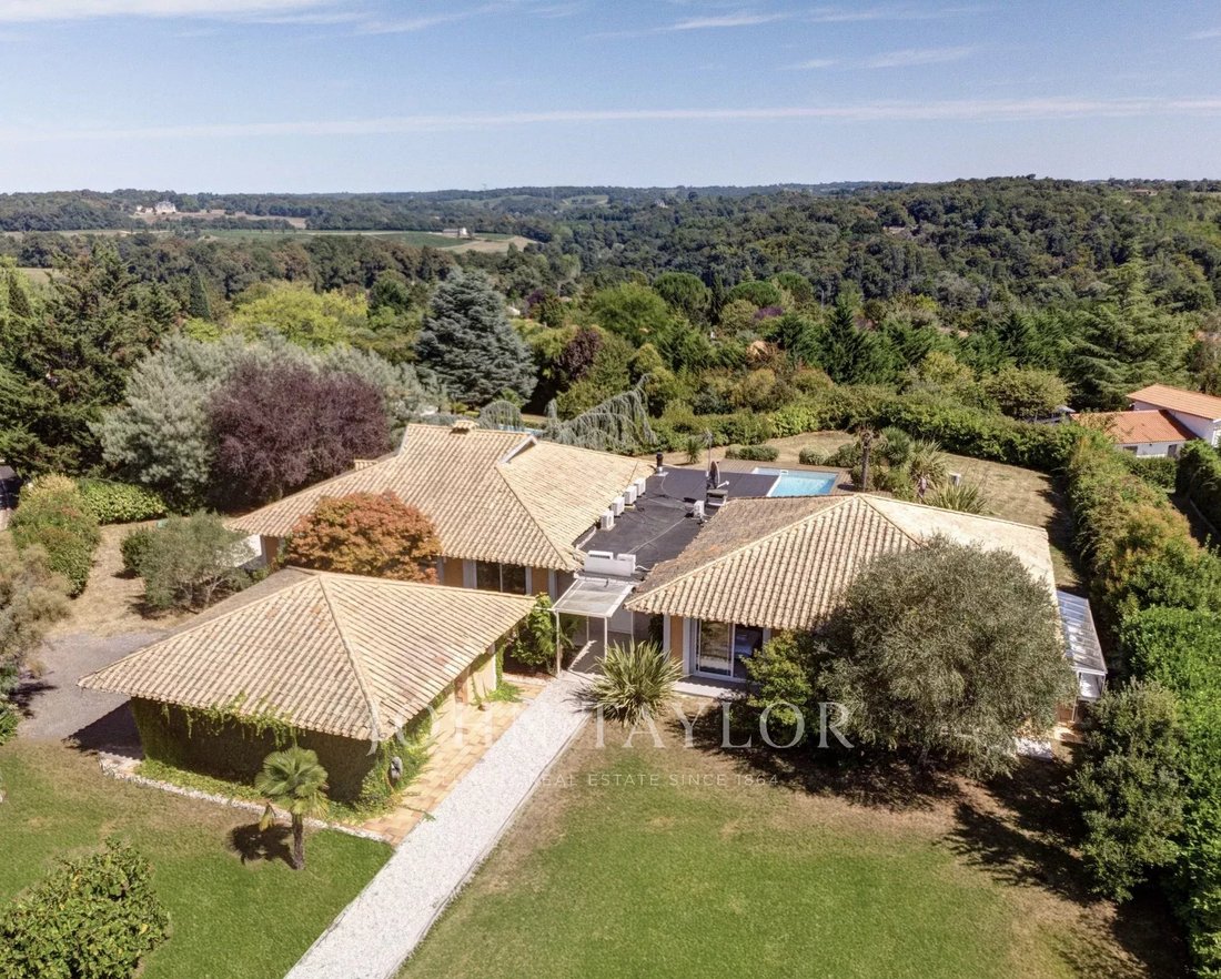 House in Latresne, Nouvelle-Aquitaine, France 4 - 14256533