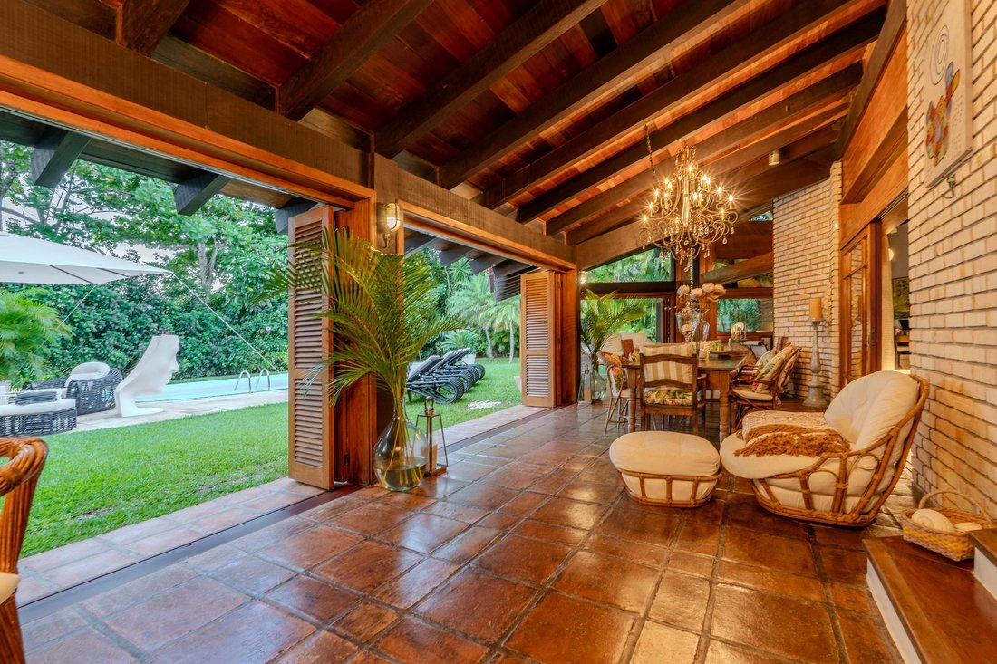 Villa in Jurerê Internacional, State of Santa Catarina, Brazil 4 - 15549632