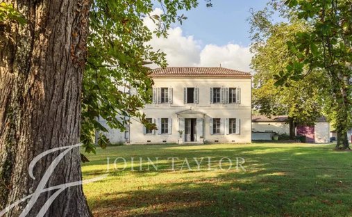 Estate in Sadirac, Nouvelle-Aquitaine, France 1