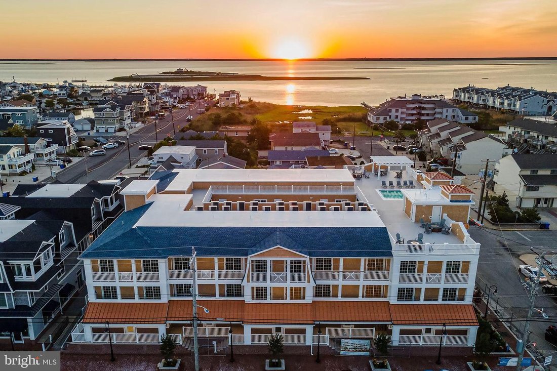 Condo in Ship Bottom, New Jersey, United States 1 - 15550513