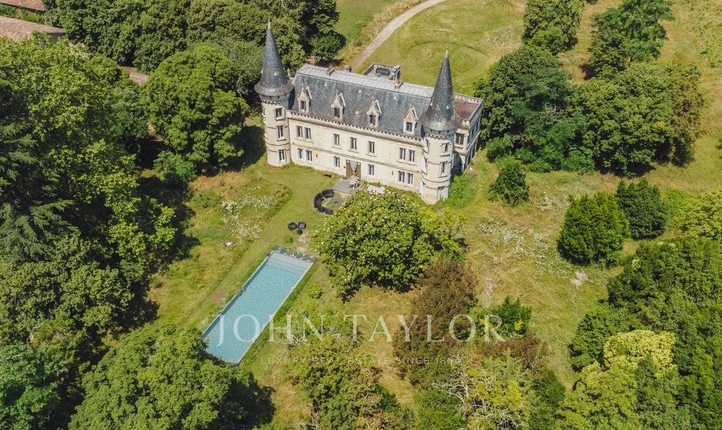 19th Century Chateau 20 Minutes From Bordeaux John Taylor