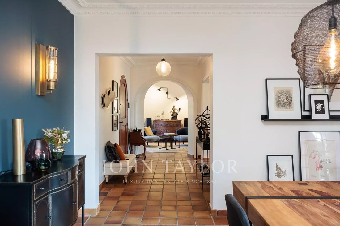 Villa in Antibes, Provence-Alpes-Côte d'Azur, France 4 - 14408213