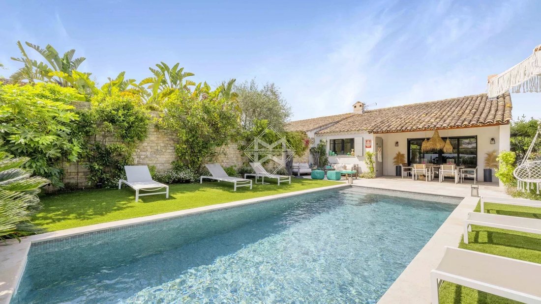 Villa in Zone Est Diffuse, Saint-Tropez, France 1 - 15542158