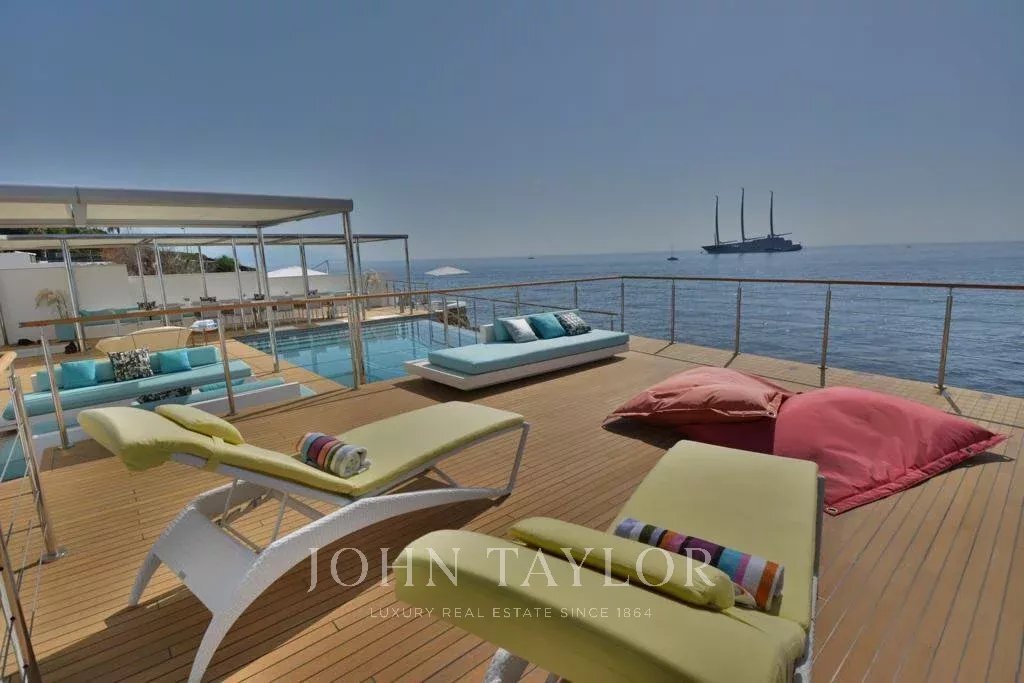 Villa in Antibes, Provence-Alpes-Côte d'Azur, France 2 - 10752668