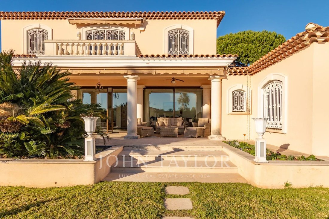 Villa in Antibes, Provence-Alpes-Côte d'Azur, France 5 - 13626711