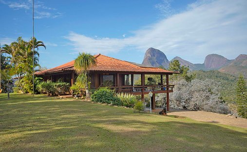 House in Cuiabá, State of Rio de Janeiro, Brazil 1