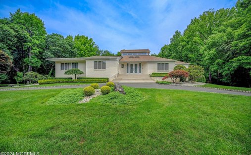 House in Marlboro Township, New Jersey, United States 1
