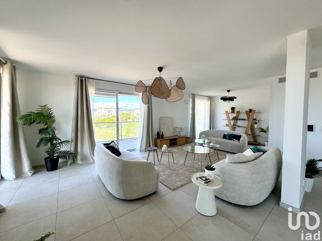 Apartment in Saint-Laurent-du-Var, Provence-Alpes-Côte d'Azur, France 2 - 15548066