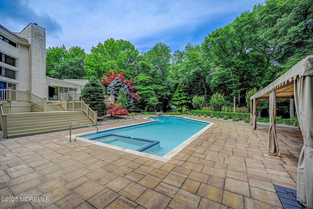 House in Marlboro Township, New Jersey, United States 5 - 15542579