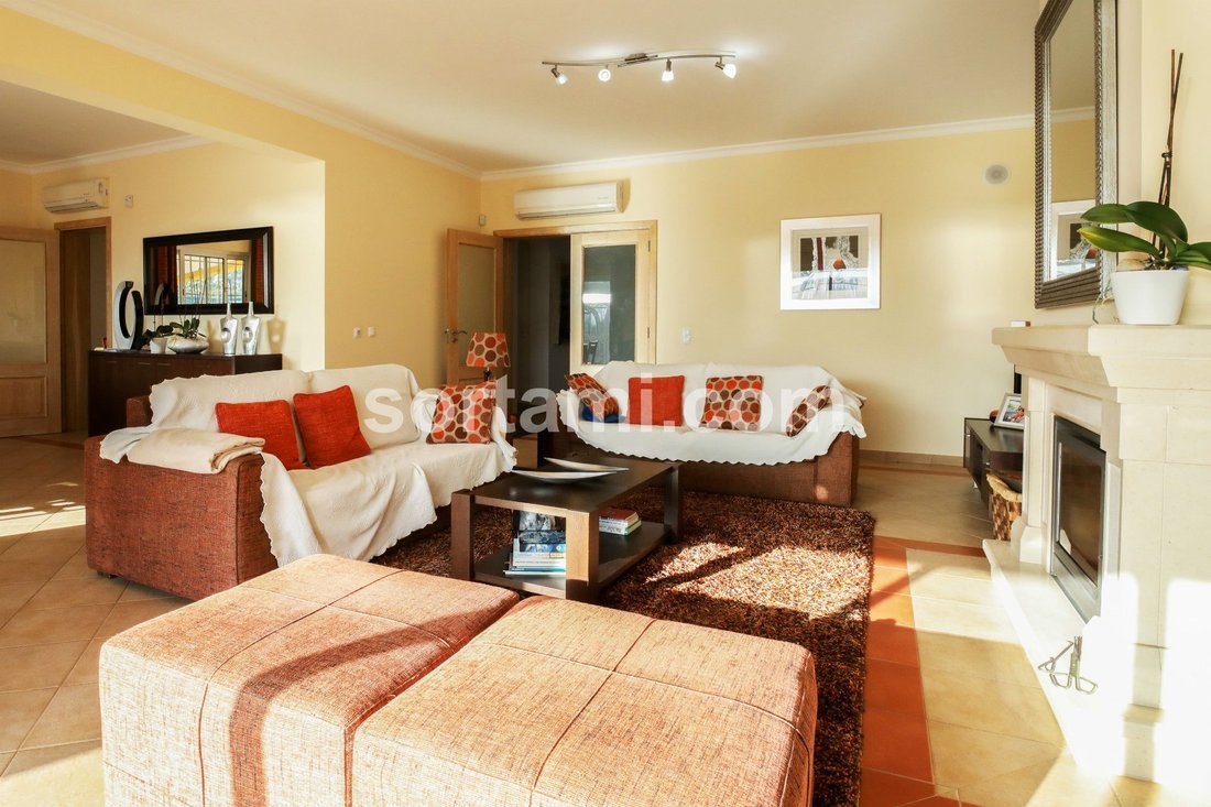 House in Vilamoura, Quarteira, Algarve 2 - 11216838
