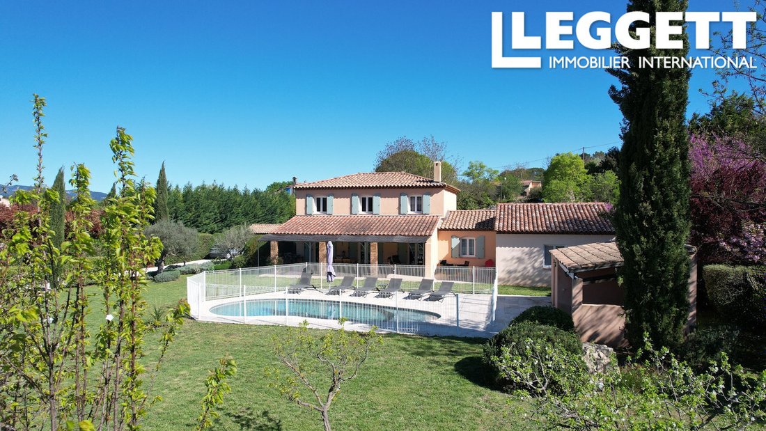 Villa in Carcès, Provence-Alpes-Côte d'Azur, France 1 - 15298264