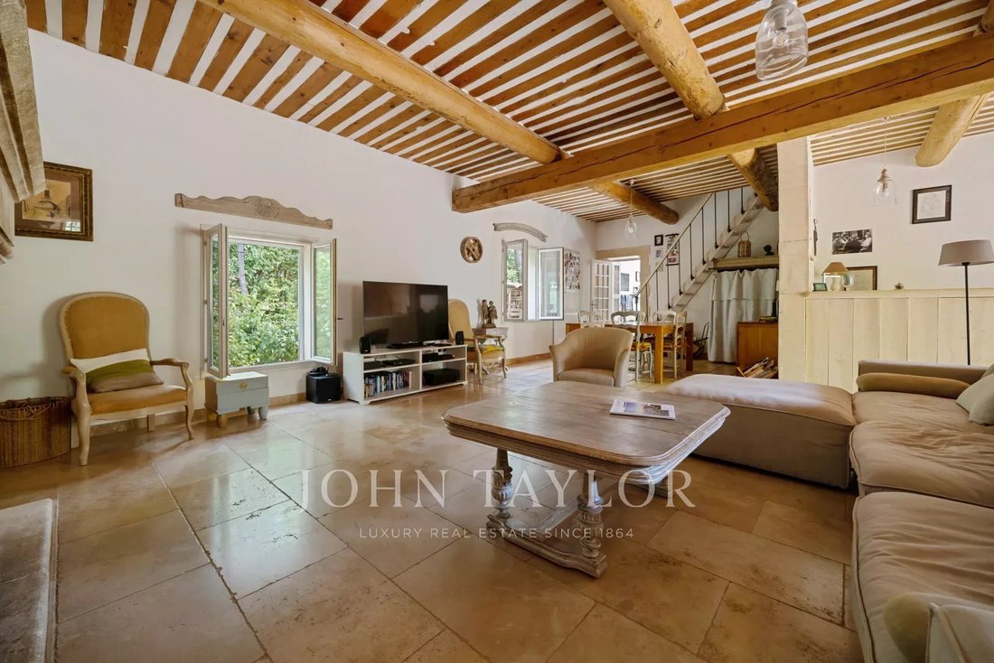 House in Ménerbes, Provence-Alpes-Côte d'Azur, France 5 - 13327019