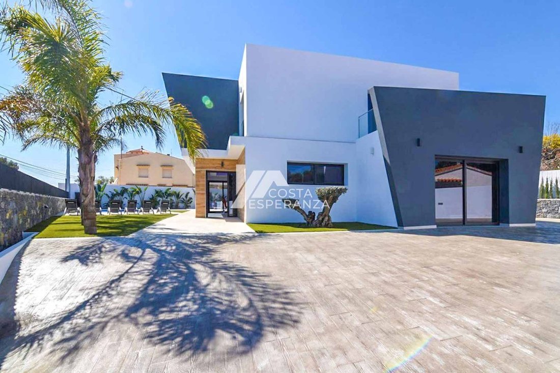 Chalet in Calp / Calpe, Valencian Community, Spain 5 - 15543348
