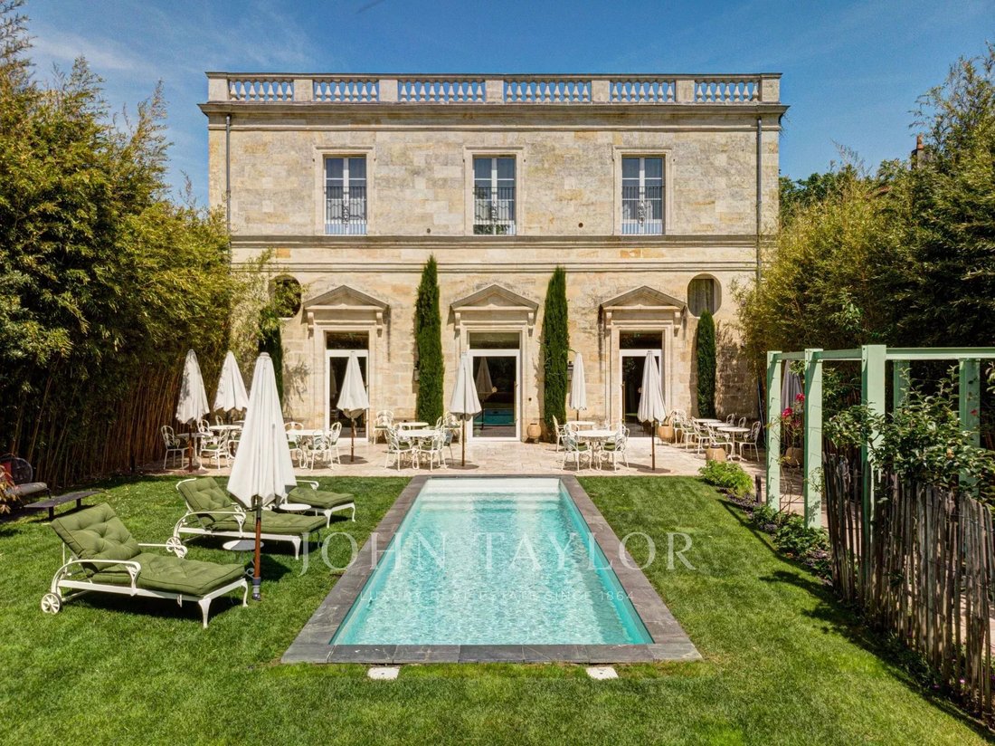 House in Centre-Ermitage, Le Bouscat, France 1 - 14338351