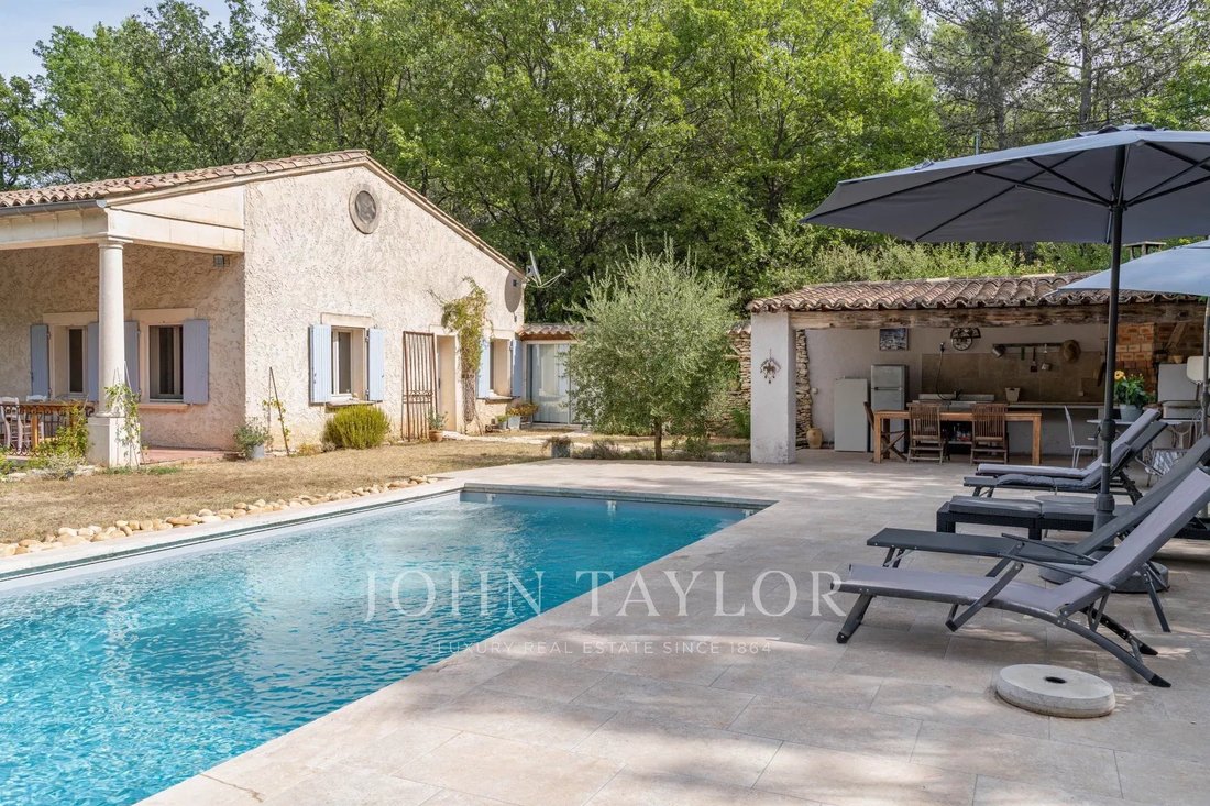 House in Ménerbes, Provence-Alpes-Côte d'Azur, France 1 - 13327019