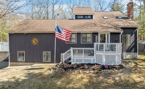 House in Derry, New Hampshire, United States 1