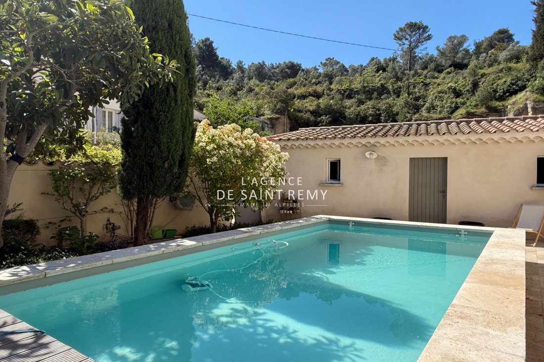Villa in Barbentane, Provence-Alpes-Côte d'Azur, France 3 - 15548020